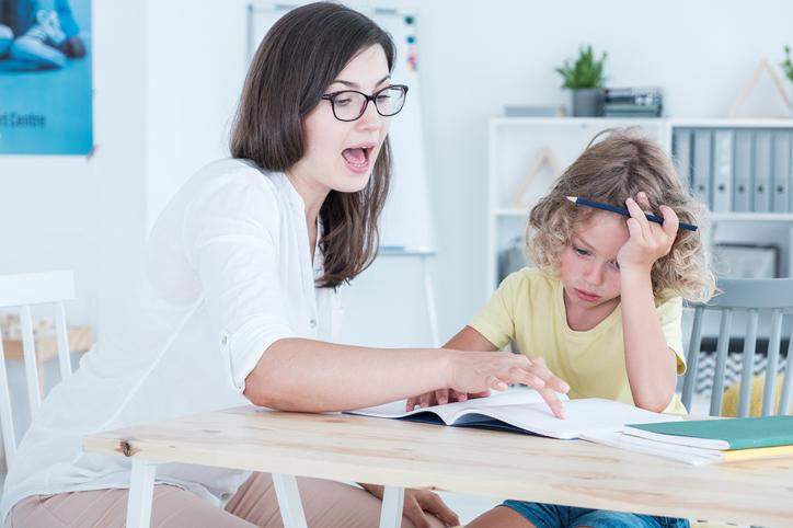 Hoe u een kind met dyslexie kunt helpen
