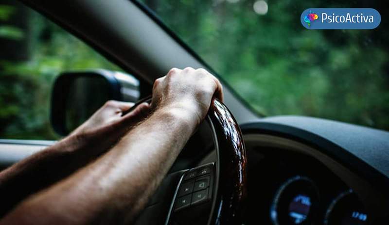 Психологическото въздействие от шофирането на кола в лоши условия