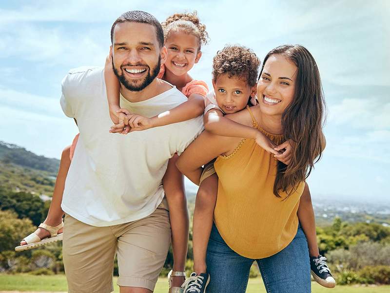 Wiedererlangte Familien einen Verlust und einen Neuanfang