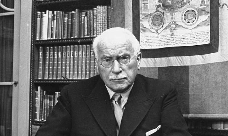 Psihologia analitică a lui Carl Jung