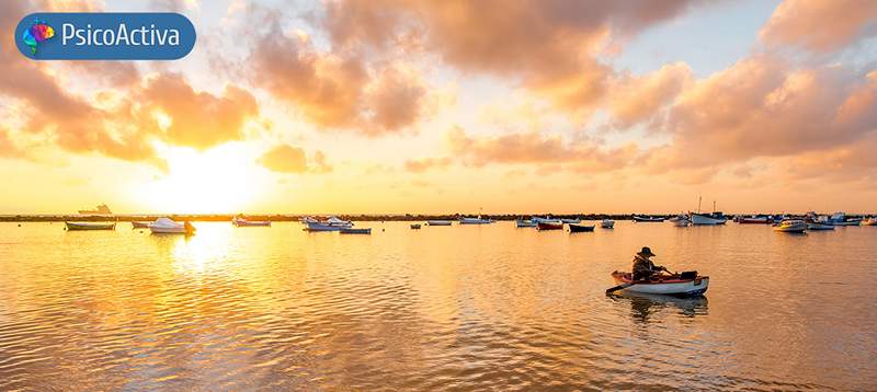 Ripensare il concetto di ricchezza con la favola del pescatore